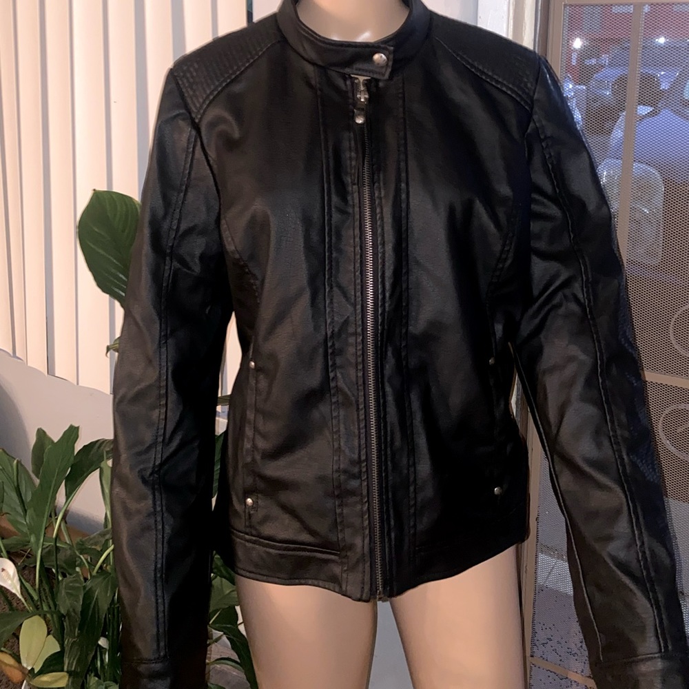Black jacket 🖤
